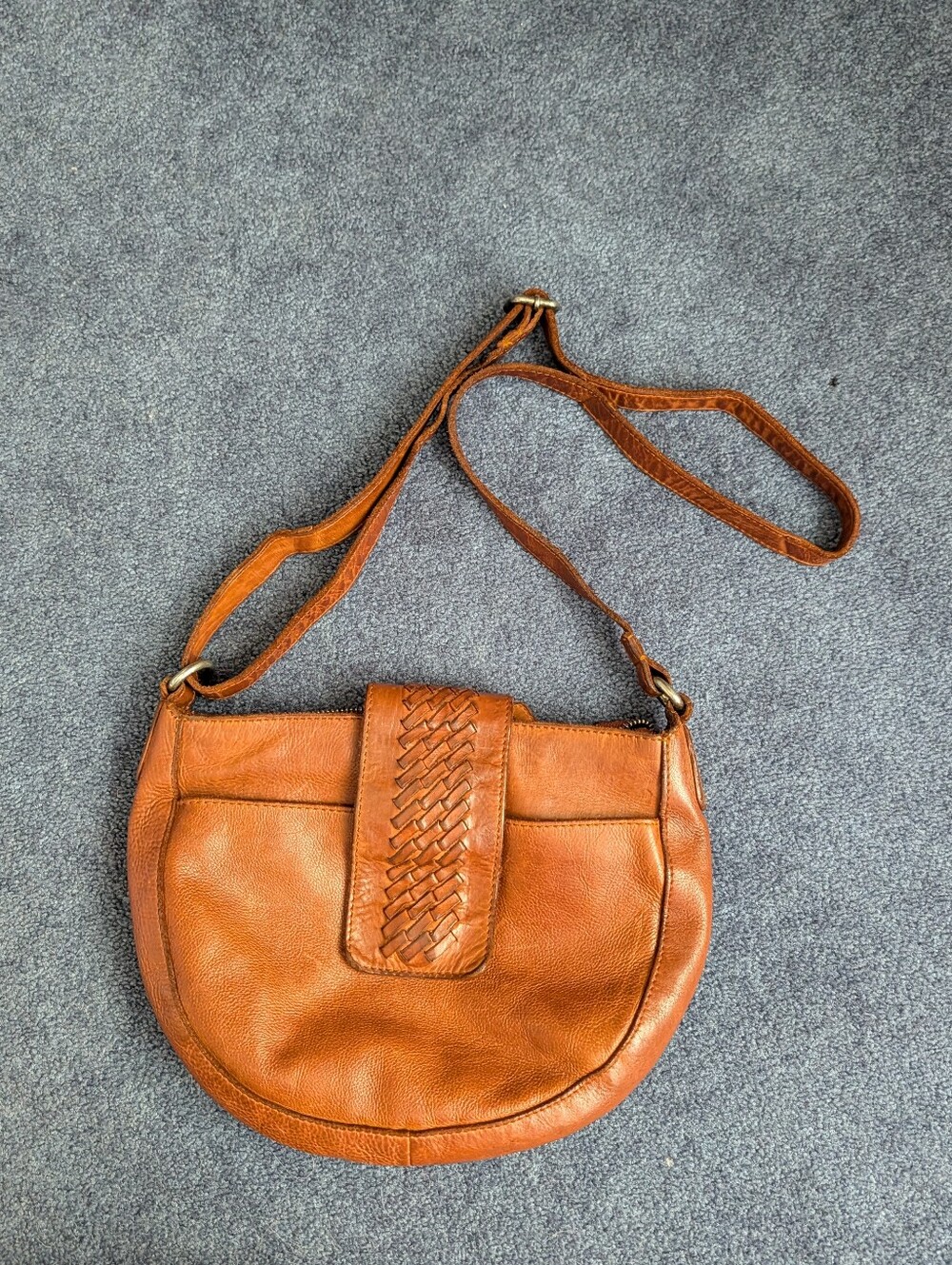Vilenca Holland Anthropologie Brown Woven Leather Crossbody Bag Purse Crescent
